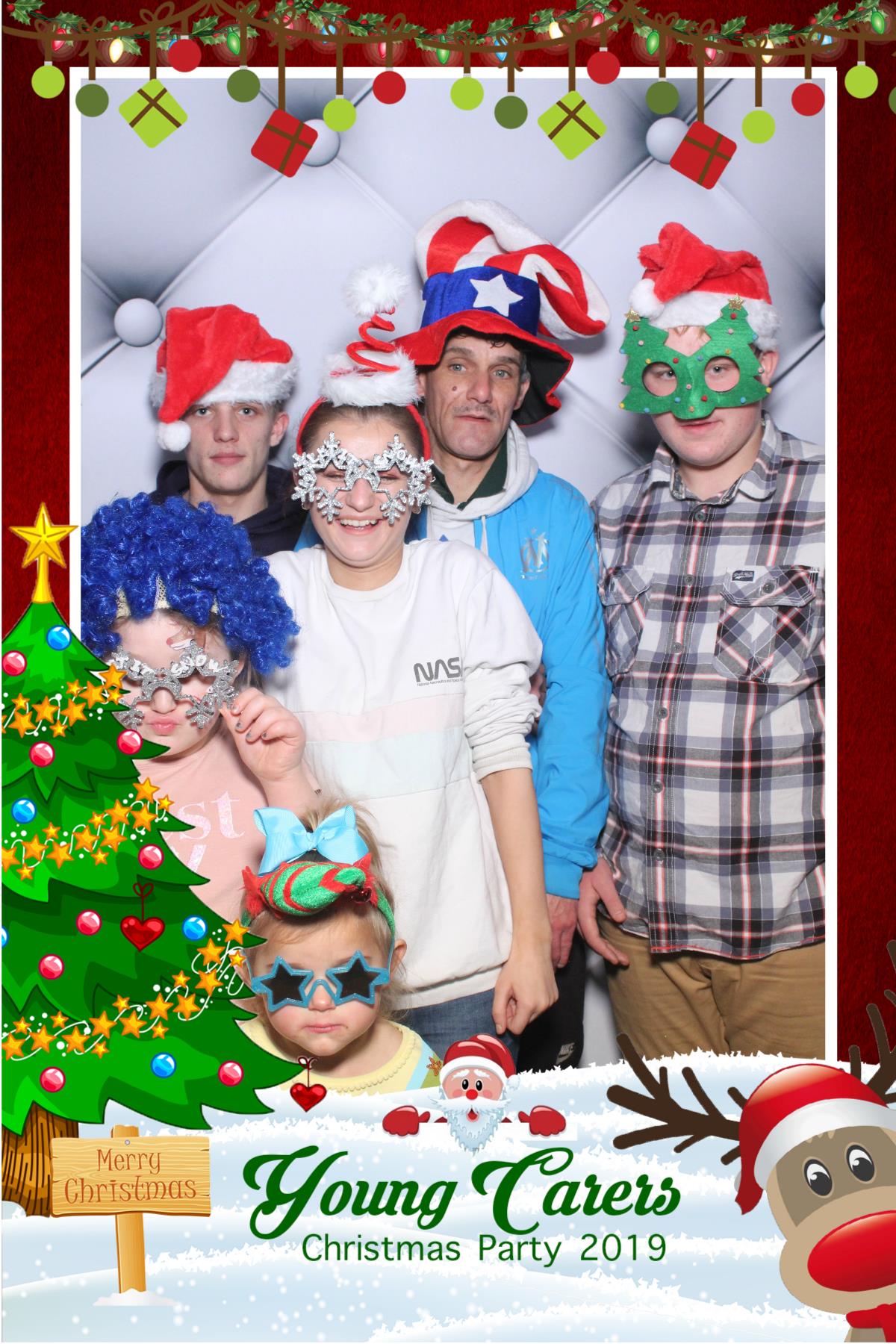 Young Carers Christmas Party   | View more photos from the event at gallery.magicimages.uk/u/MagicImages/Young-Carers-Christmas-Party